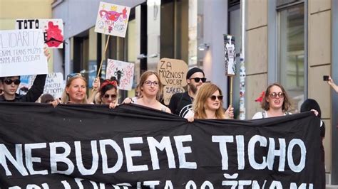 Ženy protestujúce za svoje práva