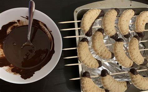 Temperovaná čokoláda s rôznymi čokoládovými dekoráciami