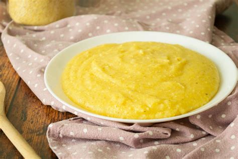 Tradičné slovenské jedlo z kukurice - kukuričná kaša