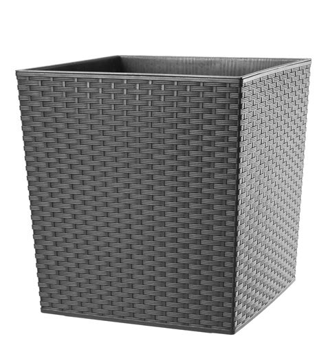 Kvetináč s plastovou vložkou