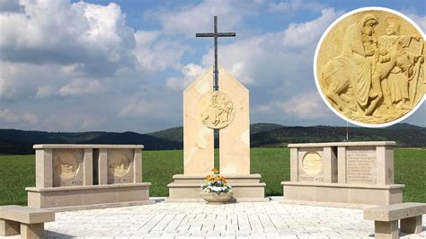 Fotografia: Pamätník rodiny Kostelných v Hlavine