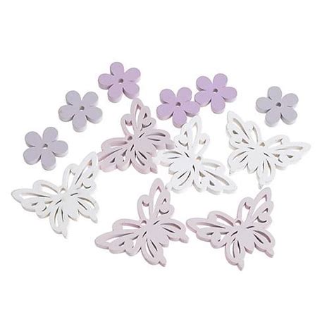 Drevené výrezy zdobené farbami a glitrami