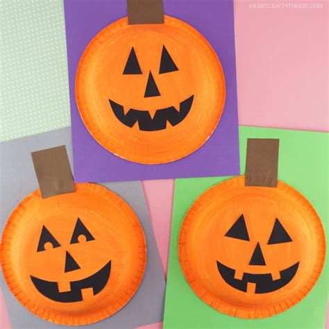 Halloweenske papierové dekorácie - tekvice a netopiere