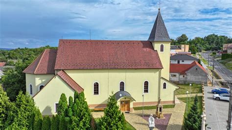 Fotografia kostola sv. Ondreja v Dolnej Krupej