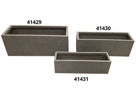 Hranatý kvetináč 20x20x20 v modernom interiéri