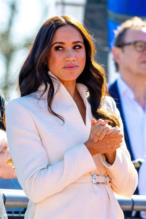 Meghan Markle so svadobnou kyticou