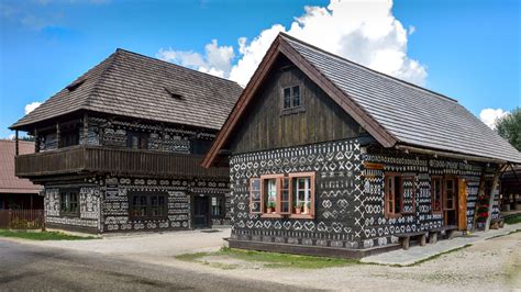 Tradičná slovenská drevenica v Čičmanoch