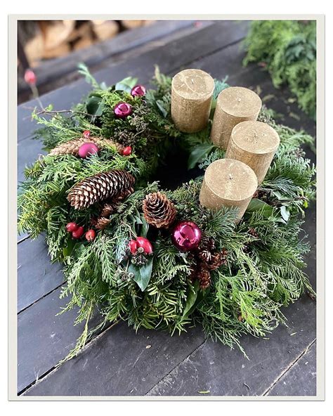 Dekorácie na adventný veniec