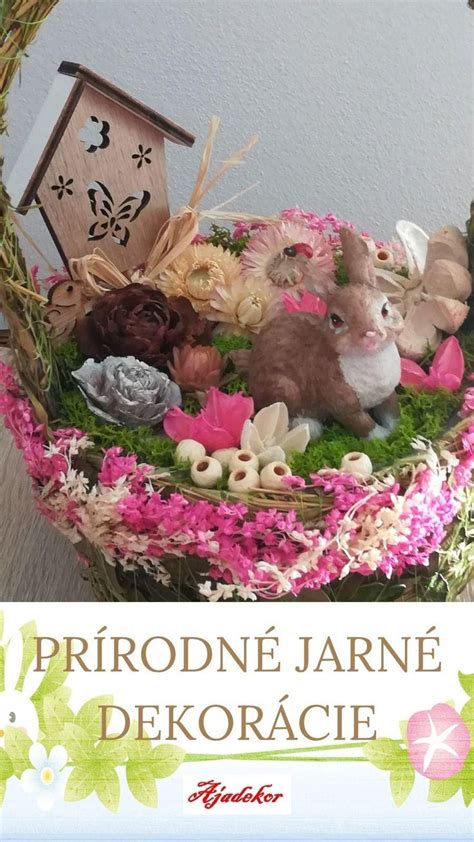 Prútené košíky a jarné dekorácie