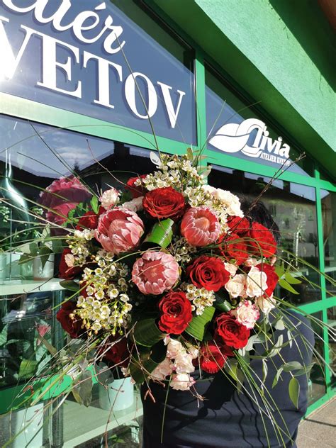 Aranžmány kvetov a dekorácií z kvetinárstva Clivia