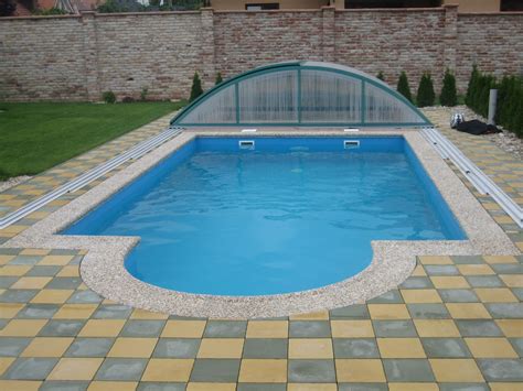Detail trojvrstvovej bazénovej fólie