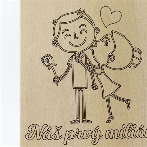 Svadobný pár preberajúci darčeky
