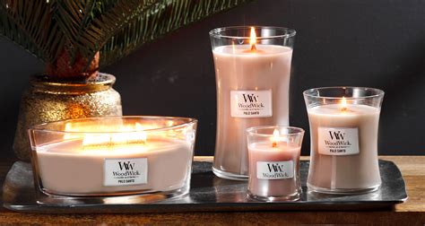 Sviečky Yankee Candle a WoodWick v ponuke Budoáru