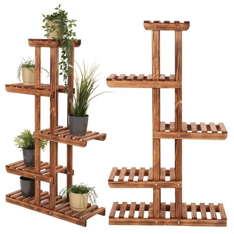 Rôznorodé kvetináče a stojany na kvety