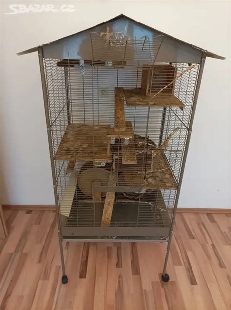 Ukážka vhodnej klietky pre osmáka degu