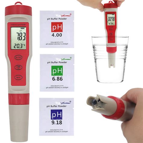Fľaše s hydroponickými hnojivami a merač pH