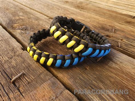 Rôzne farebné paracord náramky