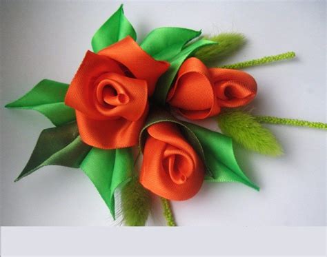 kvety zo saténových stužiek