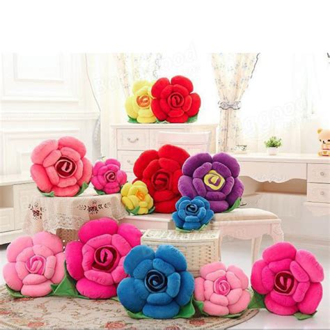 Rôzne farebné tetovania ruží