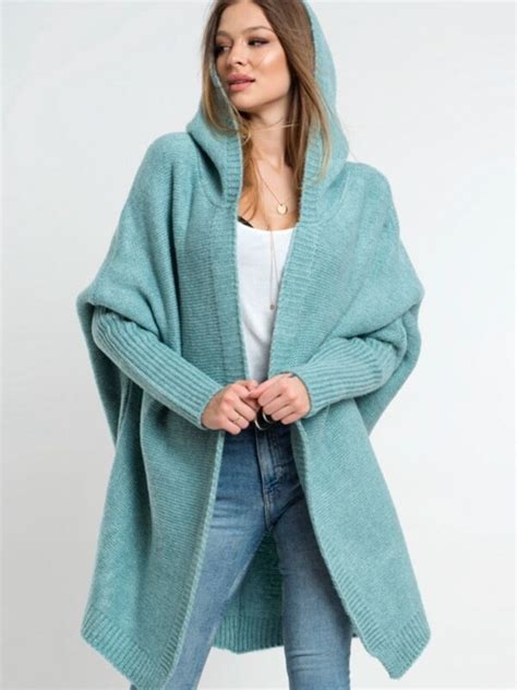 Ukážka oblečenia v mentolovej farbe