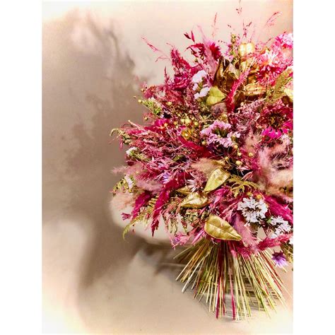 Krásna svadobná kytica z rôznofarebných gerber