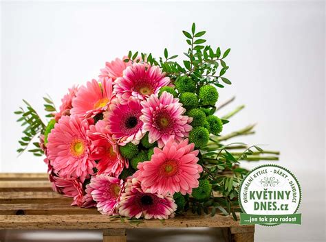 Detaily svadobnej kytice z gerber