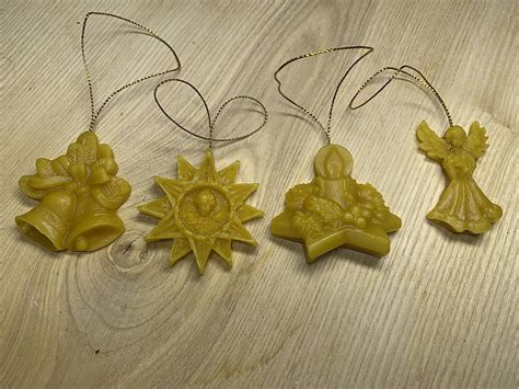 Vianočné dekorácie z vosku