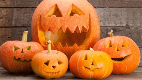 Vyrezaná tekvica na Halloween
