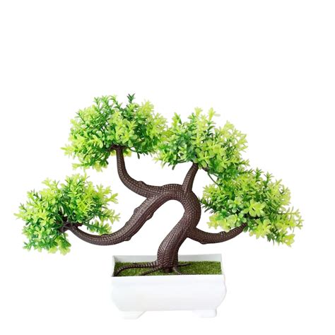 Umelý buxus v kvetináči ako dekorácia v interiéri