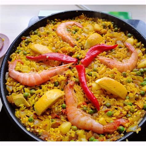 Španielska paella so šafranom