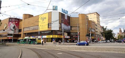 Vchod do obchodného domu Dargov, Košice