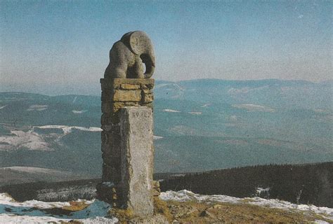 Socha slona z lávy v Catanii