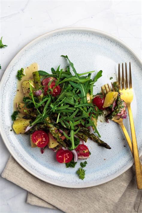 Ilustrácia rastliny špargľového šalátu