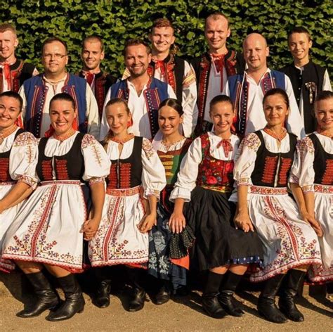 Slovenské folklórne tradície