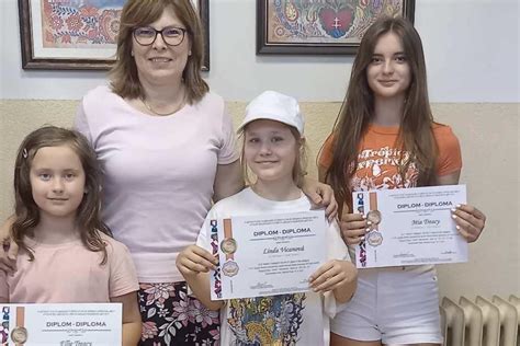 Účastníci celoslovenského finále Jazykového kvetu