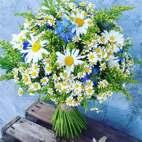 modré kvety v kytici