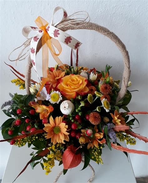 Ukážka jesennej kytice z prírodných materiálov