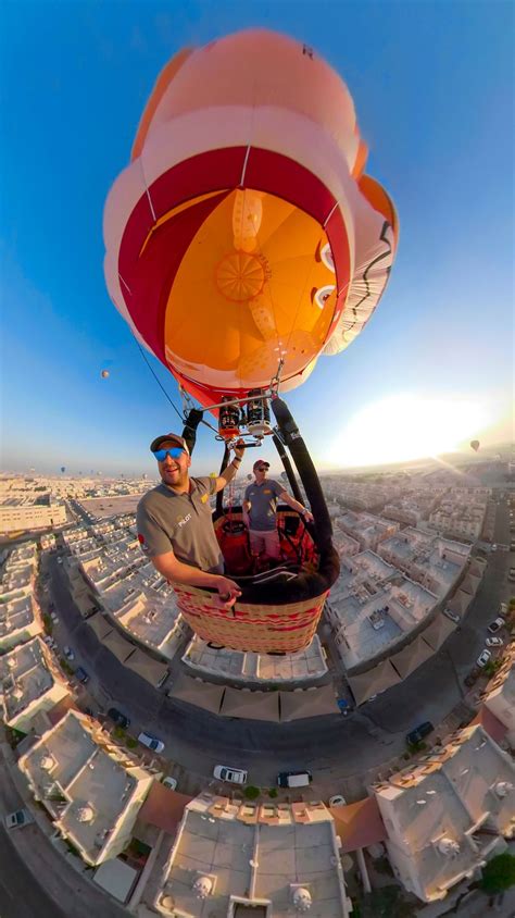 Li Ting na ryžovom poli pri Trebišove