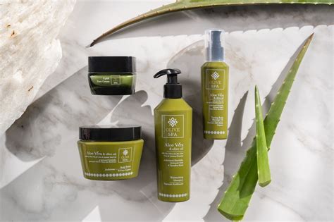 Rôzne kozmetické produkty s aloe vera
