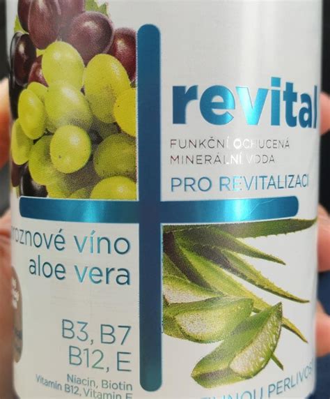 Čerstvé červené víno a aloe vera