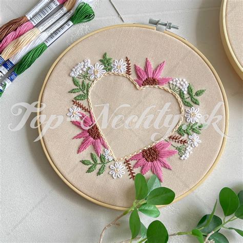 Sada na vyšívanie gobelínov Orchidea s rôznymi kvetinovými motívmi