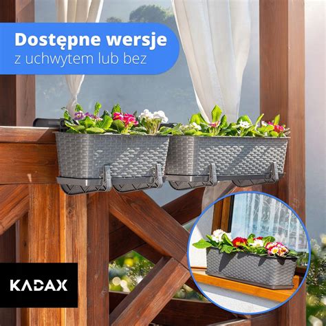 Detail spoja medzi kvetináčom a podstavcom