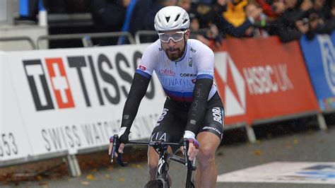 Peter Sagan v svadobnom outfite