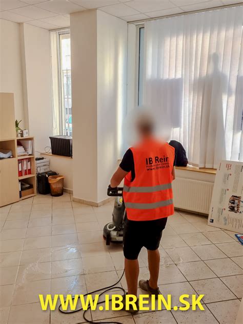 Príklady použitia škárovacej hmoty v interiéri a exteriéri