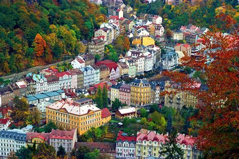 Karlovy Vary - pohľad na kúpeľné pramene