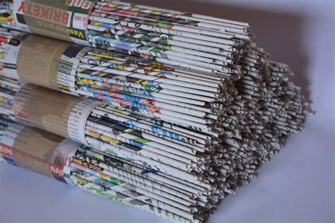 Papierové ruličky sušiace sa na mriežke po DUVI-kúpeli