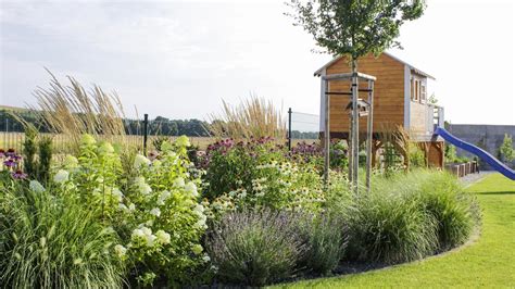 Typy trvalkových záhonov