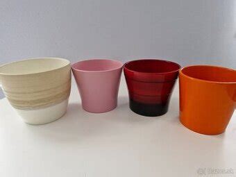 Keramické kvetináče v rôznych štýloch