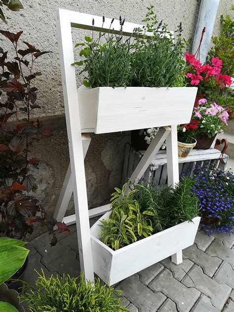 Dizajnový stojan na bylinky