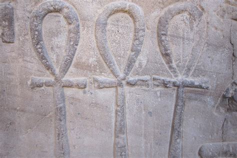 Staroveký egyptský rituál s použitím rumančeka